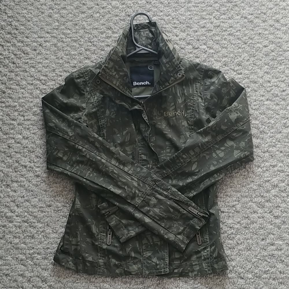 Bench jacket